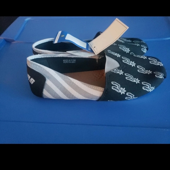San Antonio spurs shoes - Picture 2 of 3